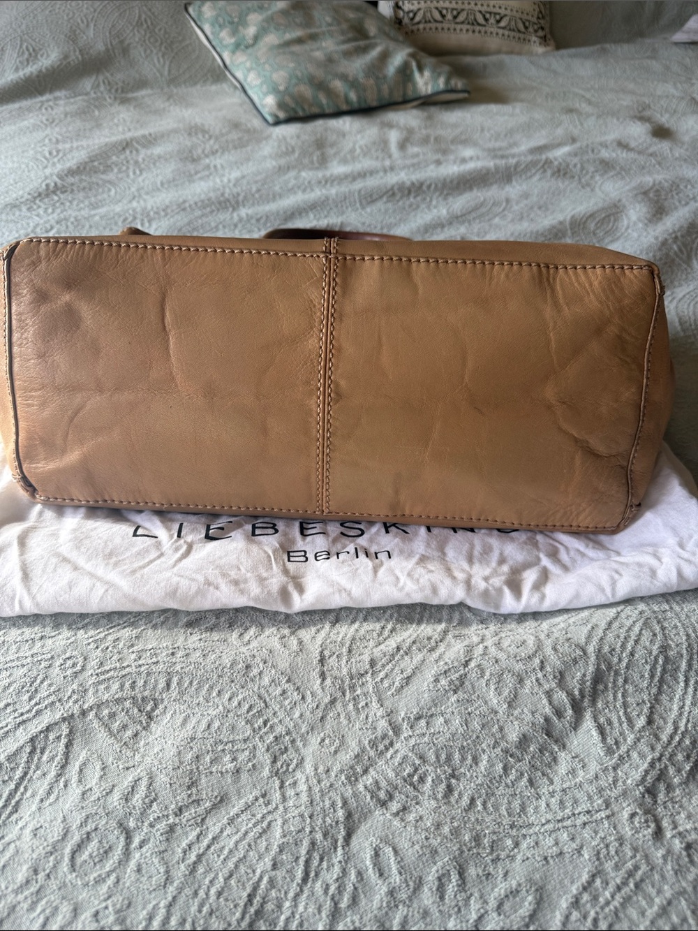 Liebeskind Caramel Brown Leather Handbag - Picture 4 of 9